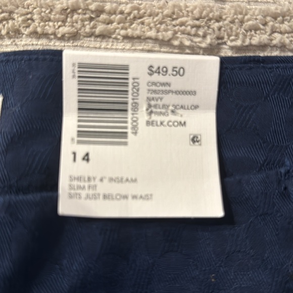 Crown and Ivy size 14 scalloped shorts NWT - Picture 3 of 3